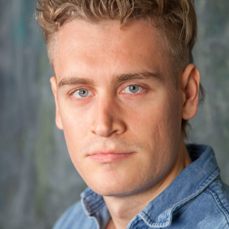 Andreas Sylvan skuespiller elever på Skuespillerskolen Ophelia 2016-2019